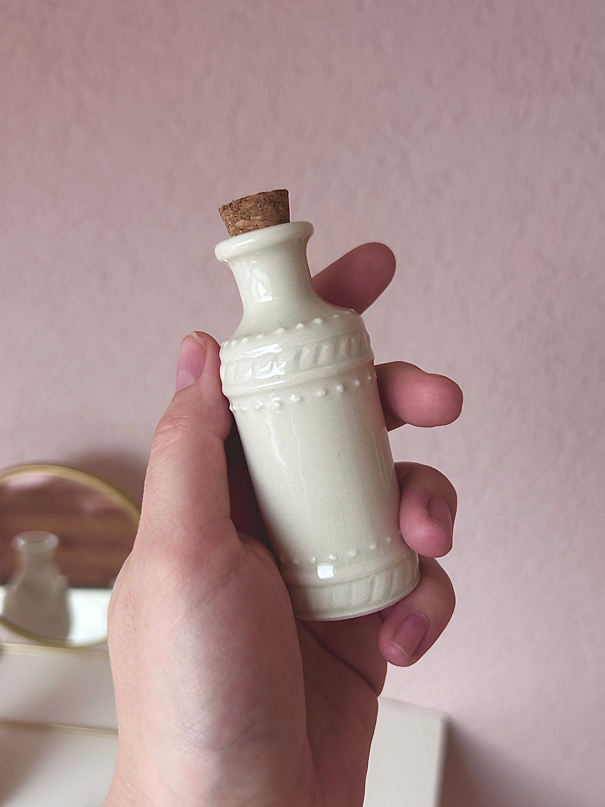 Soft white vial