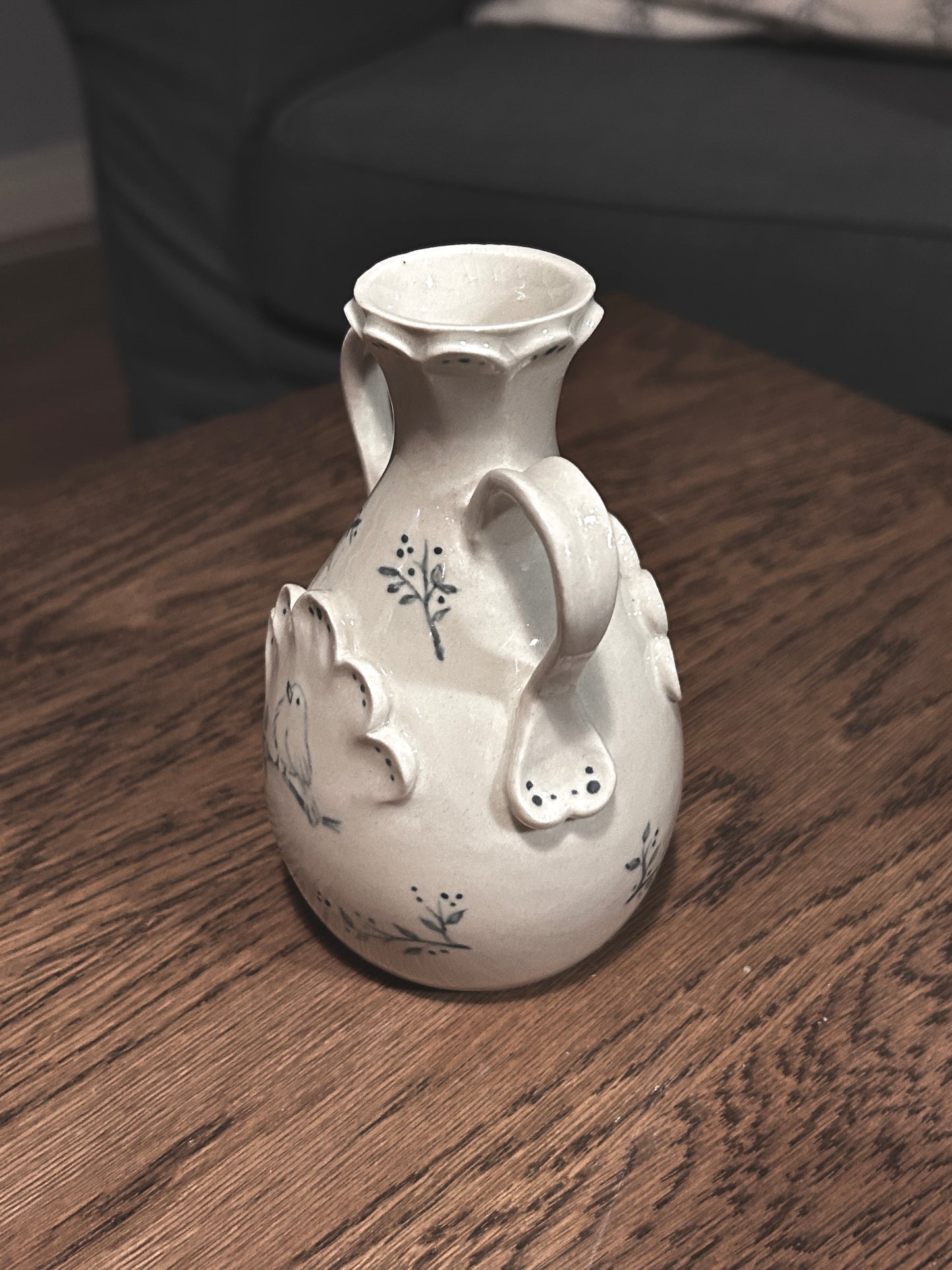 Small creatures vase