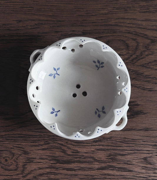 Porcelain Berry Bowl