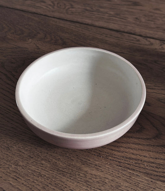 Shallow bowl